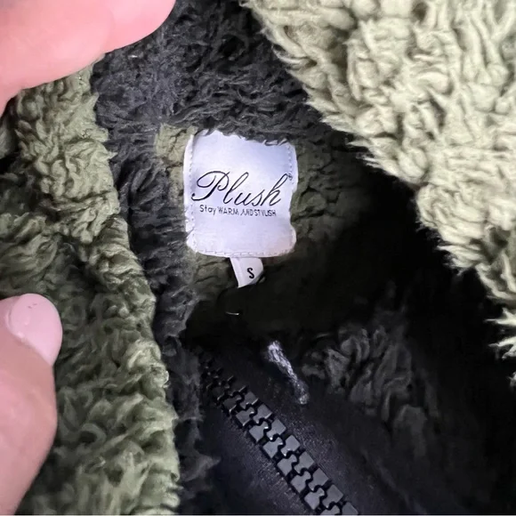 NWT Plush x Revolve Olive & Black Sherpa Zip Up Jacket with Hood - Picture 10 of 12